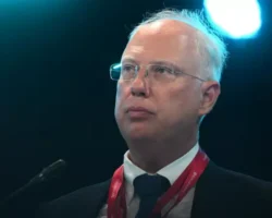 Кирилл Дмитриев предложил ЕС раскрыть оборонные доходы по Гренландии kirill dmitriev predlozhil es raskryt oboronnye dohody po grenlandii-t-nw-ru-0