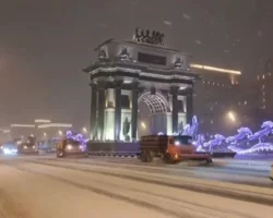 Комплекс городского хозяйства Москвы обеспечивает безопасность дорог во время снегопада kompleks gorodskogo hozyajstva moskvy obespechivaet bezopasnost dorog vo vremya snegopada-t-nw-ru-0