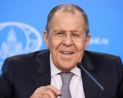 lavrov i zaharova teplo vstretilis na presskonferenczii-t-nw-ru-0