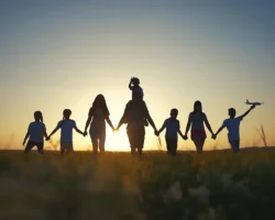 Минтруд, Путин и Москвитина представили новые меры для семей mintrud putin i moskvitina predstavili novye mery dlya semej-t-nw-ru-0