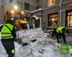 Петр Бирюков сообщает о том, что Москва успешно борется со снегопадом petr biryukov soobshhaet o tom chto moskva uspeshno boretsya so snegopadom-t-nw-ru-0