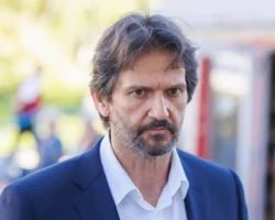 Роберт Калиняк против армии ЕС – НАТО и Евросоюз на грани robert kalinyak protiv armii es nato i evrosoyuz na grani-t-nw-ru-0