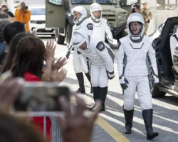 NASA с оптимизмом оценивает миссию SpaceX Crew-11 на МКС с Платоновым и Юи s optimizmom oczenivaet missiyu 11 na mks s platonovym i yui-t-nw-ru-0