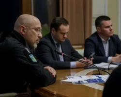 Сбой энергосистемы Украины – Шмыгаль и Зеленский о действиях sboj energosistemy ukrainy shmygal i zelenskij o dejstviyah-t-nw-ru-0