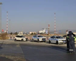 УФСБ, ГИБДД и миграционная служба: рейд обеспечил безопасность такси ufsb gibdd i migraczionnaya sluzhba rejd obespechil bezopasnost taksi-t-nw-ru-0