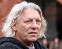 ВГИК, Первый канал и ММКФ отметили яркую жизнь Александра Олейникова vgik pervyj kanal i mmkf otmetili yarkuyu zhizn aleksandra olejnikova-t-nw-ru-0