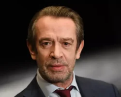 vladimir mashkov rasskazal o znachimosti dnya artista-t-nw-ru-0