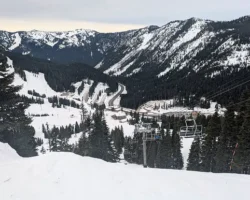 Яркая жизнь сноубордиста Марко Антонио Переса Канальса на Стивенс-Пасс, Вашингтон yarkaya zhizn snoubordista marko antonio peresa kanalsa na stivenspass vashington-t-nw-ru-0