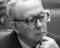 Светлана Медведева раскрыла жизнь и уход Роя Медведева svetlana medvedeva raskryla zhizn i uhod roya medvedeva-t-nw-ru-0