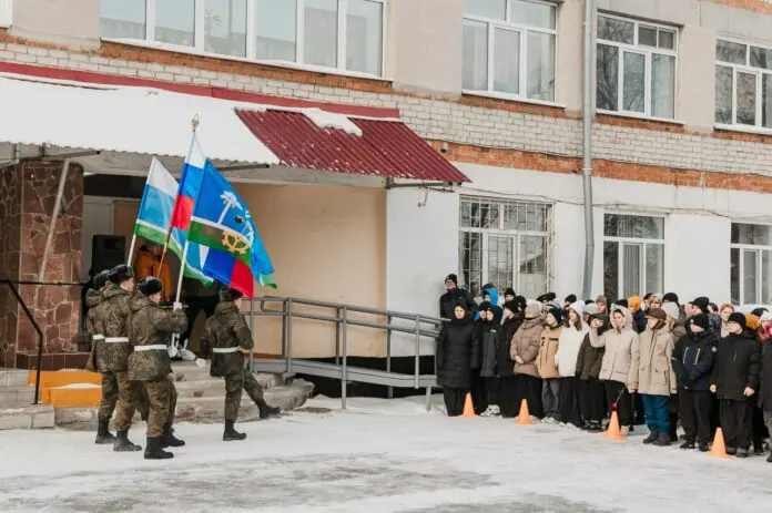 Сысертский округ чтит героев Григория Речкалова и Бобровского-0