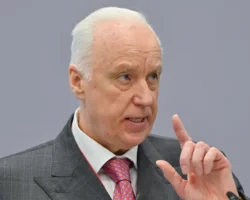bastrykin trebuet rassledovat napadenie na russkij dom v prage-t-nw-ru-0