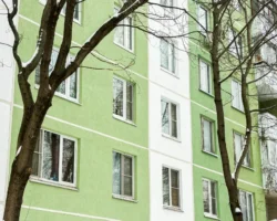 Дом на Мусы Джалиля 27 корпус 1 ждет капитальный ремонт фасада dom na musy dzhalilya 27 korpus 1 zhdet kapitalnyj remont fasada-t-nw-ru-0