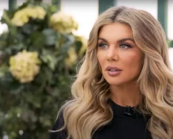 Анна Седокова расплакалась от благодарности Ляйсан Утяшевой anna sedokova rasplakalas ot blagodarnosti lyajsan utyashevoj-t-nw-ru-0