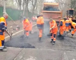 dorozhnye raboty vo vladivostoke uluchshayut pokrytie-t-nw-ru-0