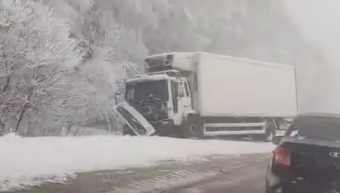 СМИ: Два человека погибли после ДТП на трассе Зарайск-Луховицы