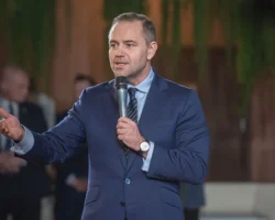 karol navroczkij i mnenie vasiliya shurova o situaczii so snyusom v polshe-t-nw-ru-0