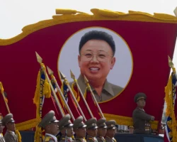 Ким Чен Ын наблюдал испытания Hwasongpho-11 Ra в КНДР kim chen yn nablyudal ispytaniya 11 v kndr-t-nw-ru-0