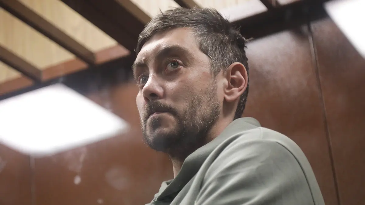 Мосгорсуд оставил под арестом основателя Readovka Костылева