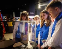 novaya vystavka muzeya pobedy geroi radio omsbon ko dnyu pobedy-t-nw-ru-0