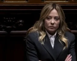 papa lev  podderzhal mirotvorcheskie inicziativy meloni i pezeshkiana-t-nw-ru-0