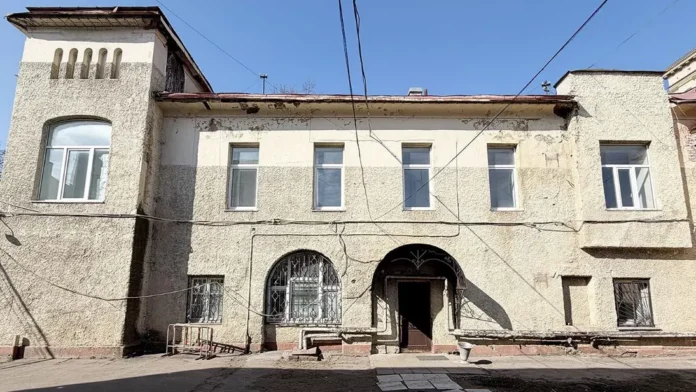 restavratory obnaruzhili redkuyu nahodku v dome arshinovyh-t-nw-ru-0
