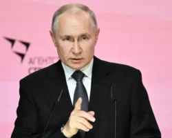 vladimir putin i lidery ldpr posetili yubilejnuyu vystavku v manezhe-t-nw-ru-0