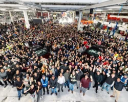 Tesla: Optimus и xAI открывают новые горизонты будущего i otkryvayut novye gorizonty budushhego-t-nw-ru-0