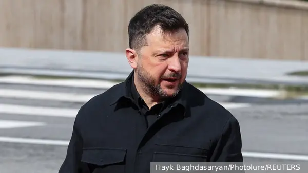 Дипломат: Нарушив перемирие, Зеленский повесил на грудь нацистский крест