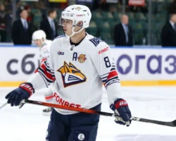 Роман Канцеров Звезда Металлурга перешёл в Чикаго Блэкхокс roman kanczerov zvezda metallurga pereshyol v chikago blekhoks-t-nw-ru-0
