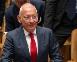 syn osnovatelya  dzhonatan andik zaderzhan v ispanii-t-nw-ru-0