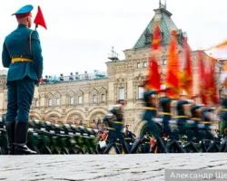 Владимир Клевцов рассказал о параде Победы и речи Путина vladimir klevczov rasskazal o parade pobedy i rechi putina-t-nw-ru-0