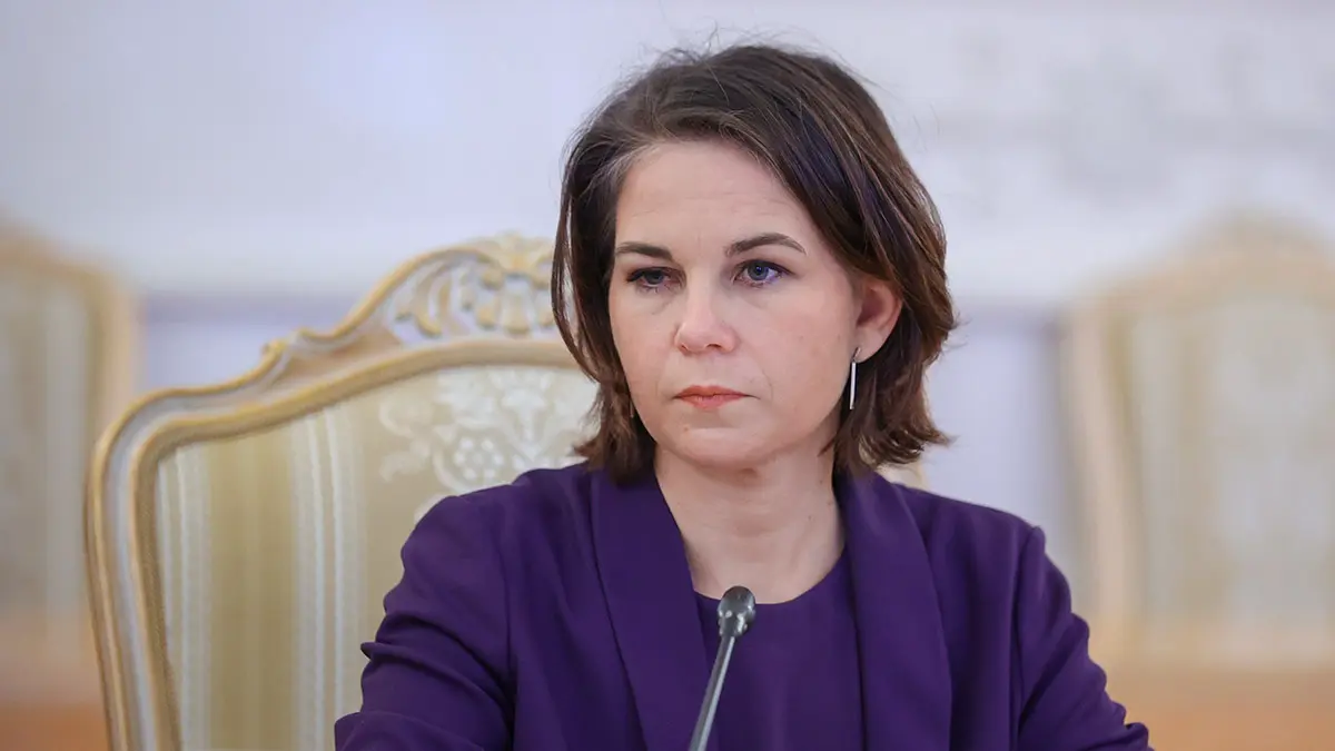 Bild: Бербок хотят вызвать в Бундестаг из-за провала Германии на выборах в ООН