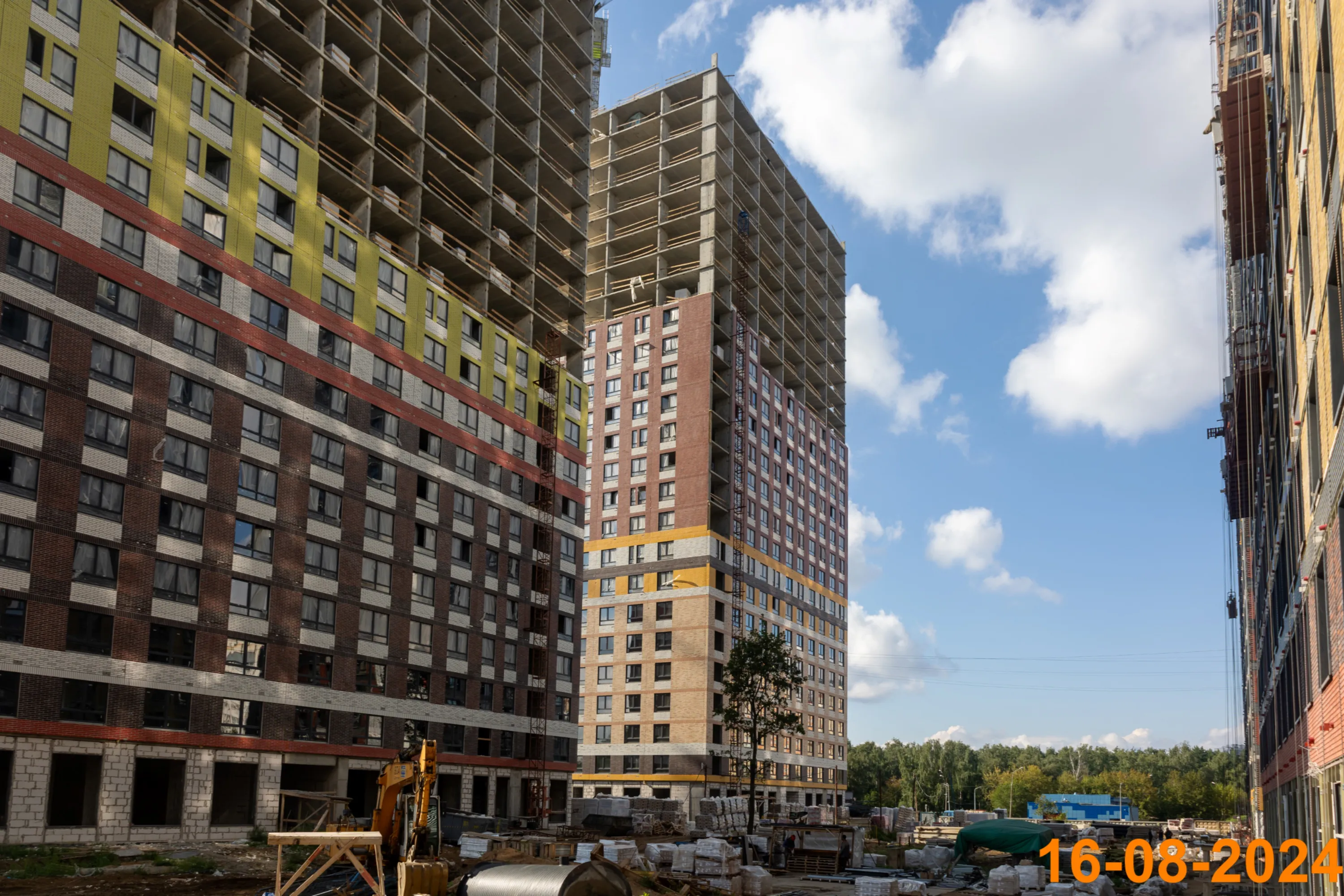 Фото ЖК Кузьминский лес