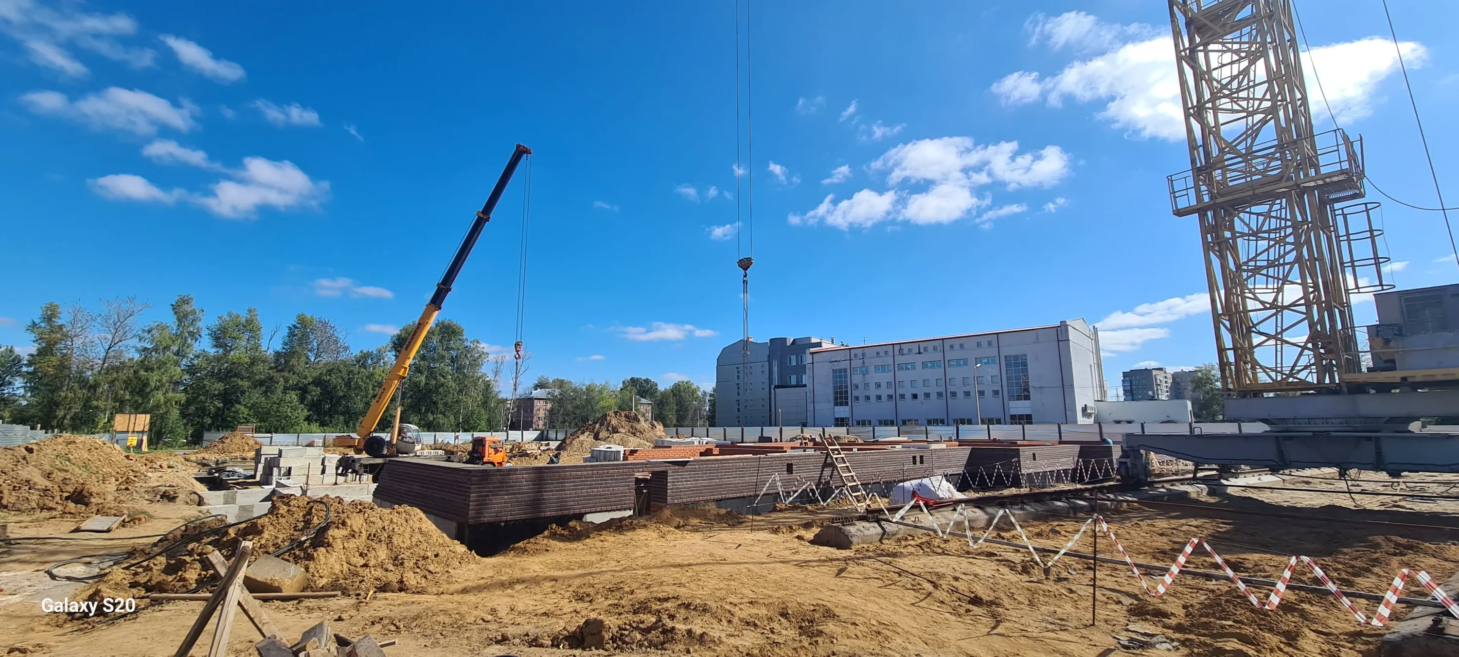 ЖК в городе Ярославль, шоссе Тутаевское, д. 93-а ход строительства