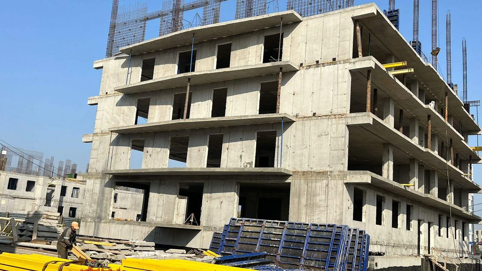 ЖК Кватро ход строительства