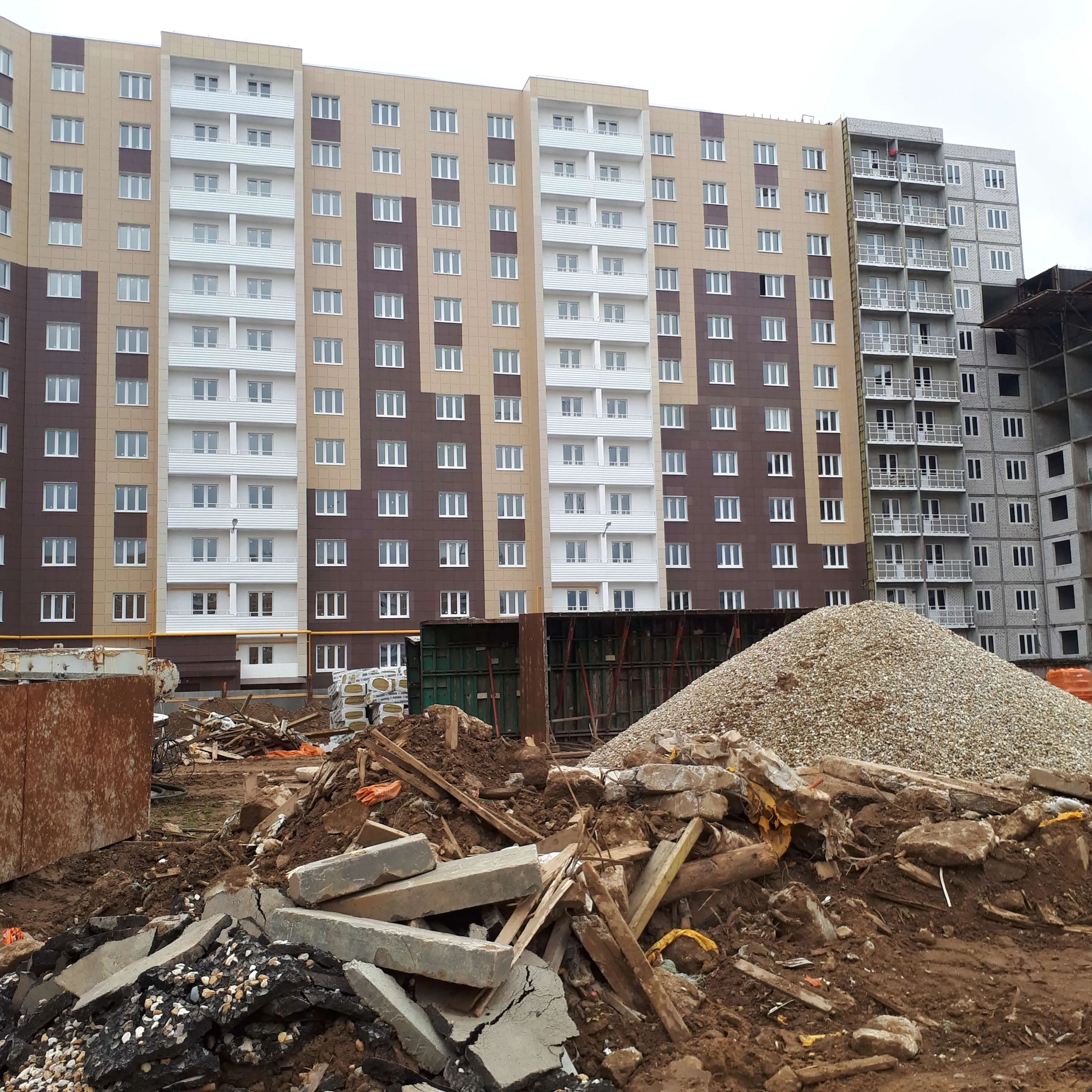 Фото ЖК Многоквартирный жилой дом по б-ру Гусева 46