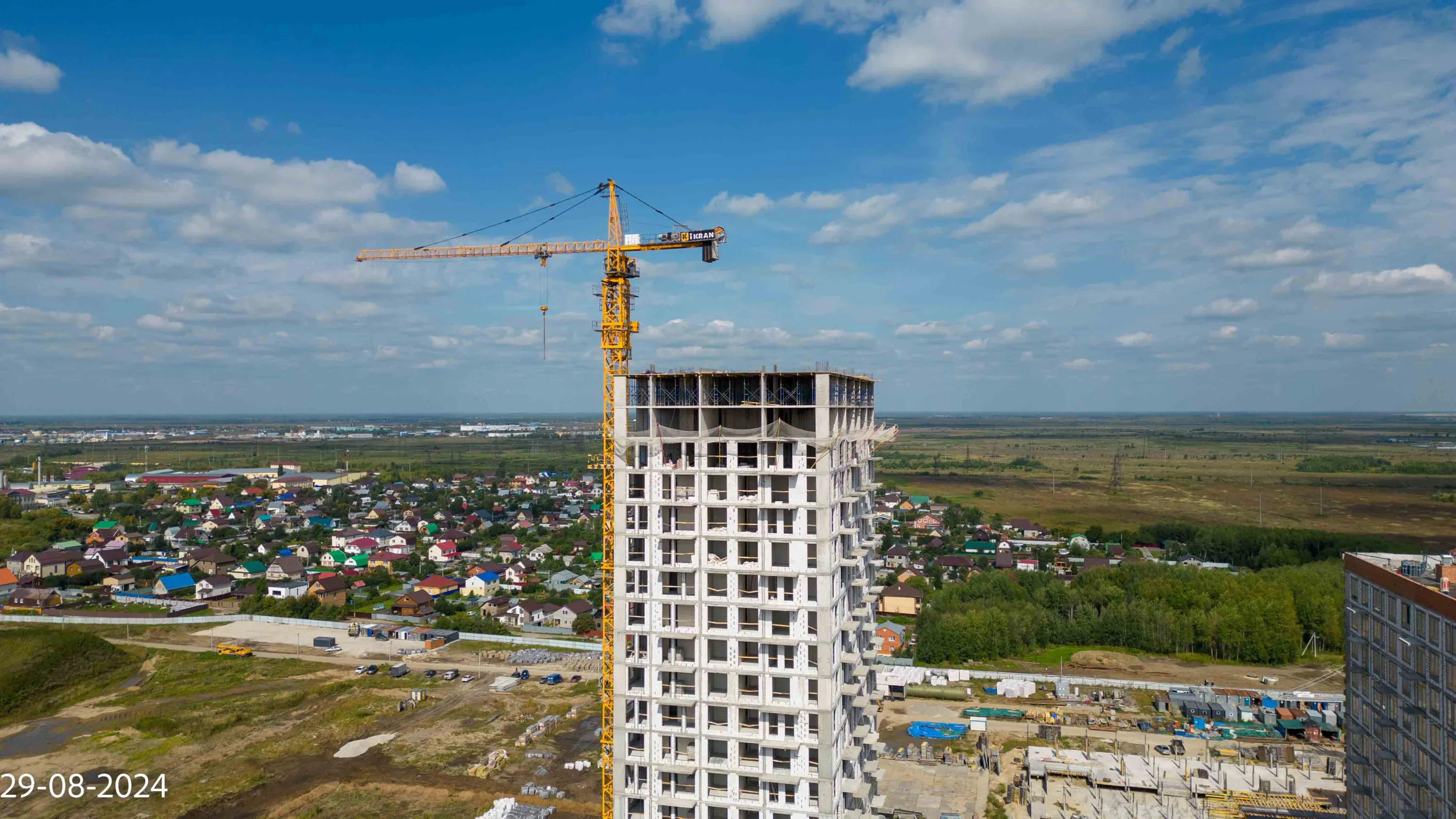 Фото ЖК Чаркова 72