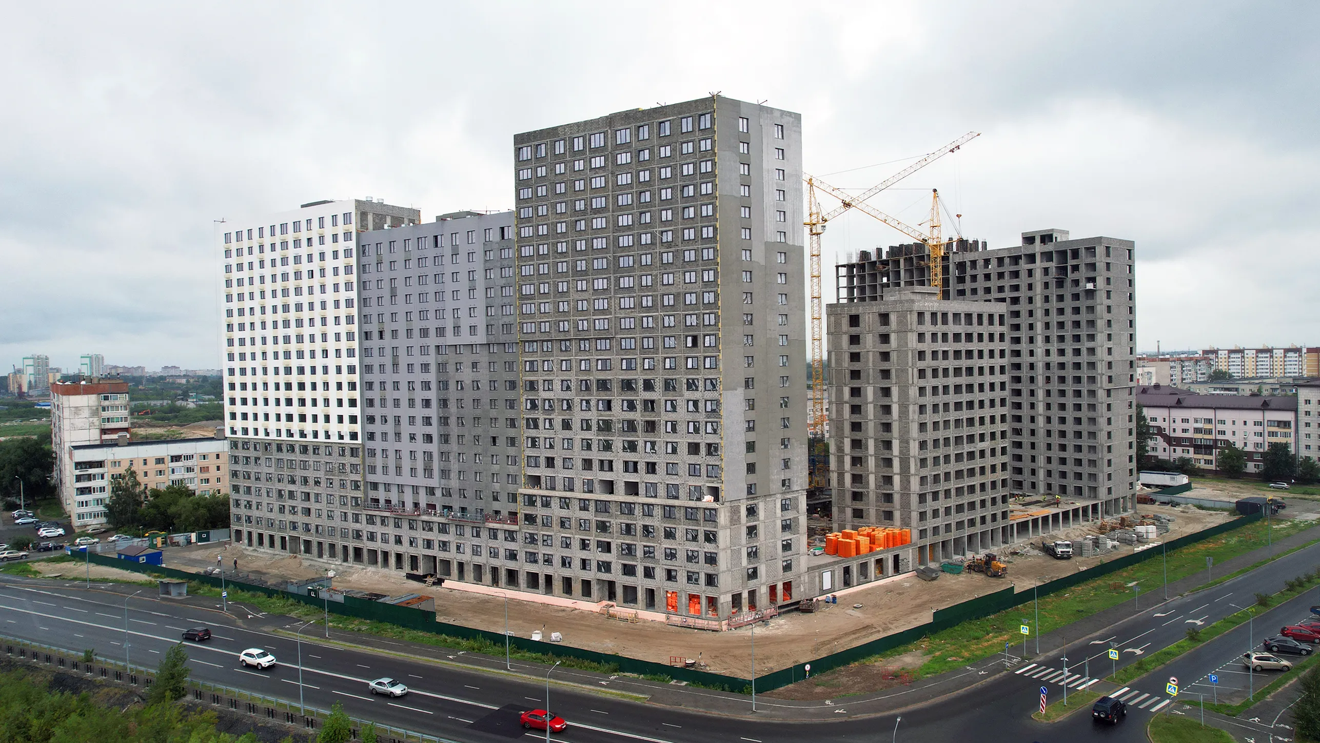 Фото ЖК Онегин. Дом у озера