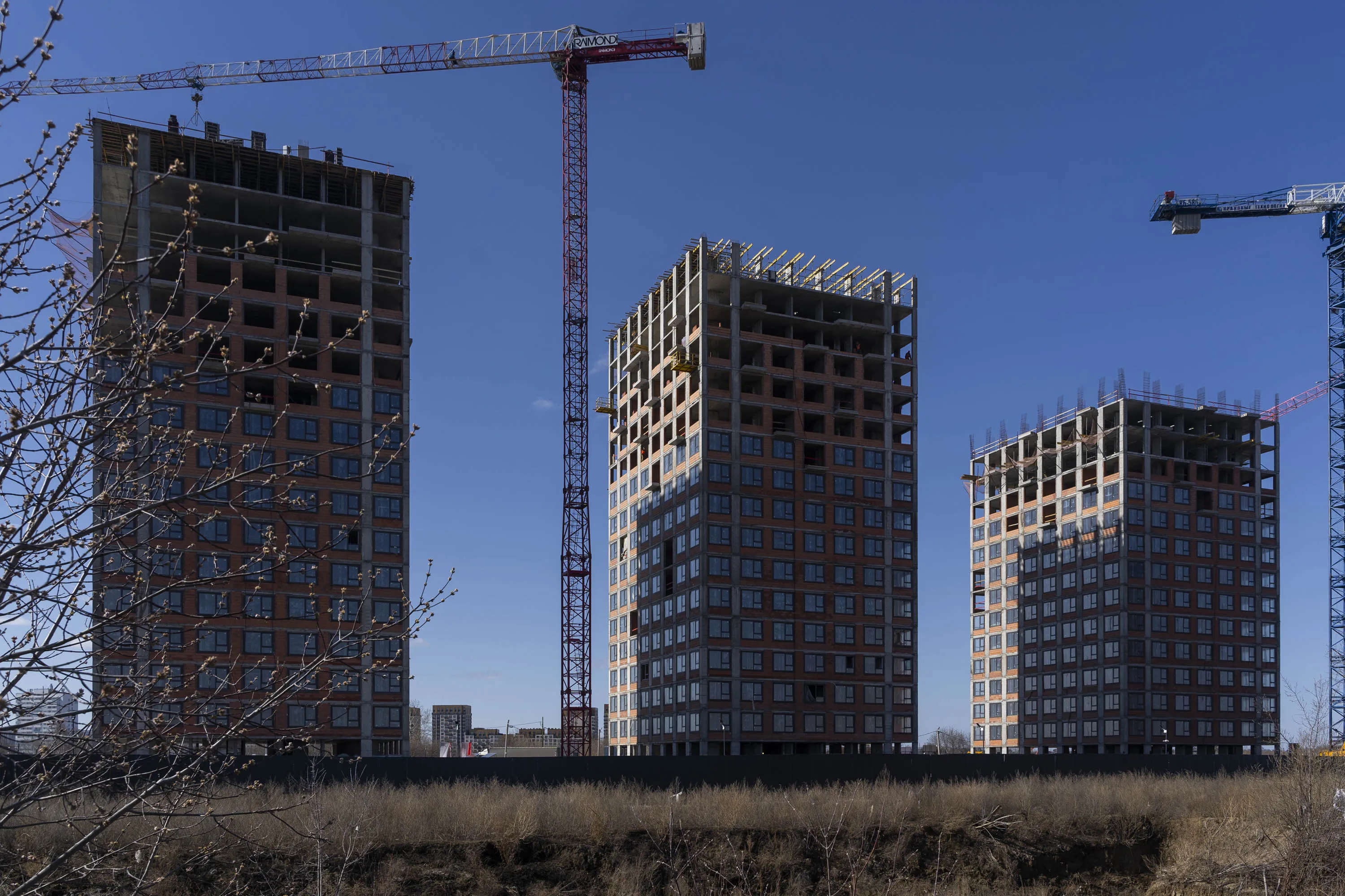 Фото ЖК Октябрьский на Туре