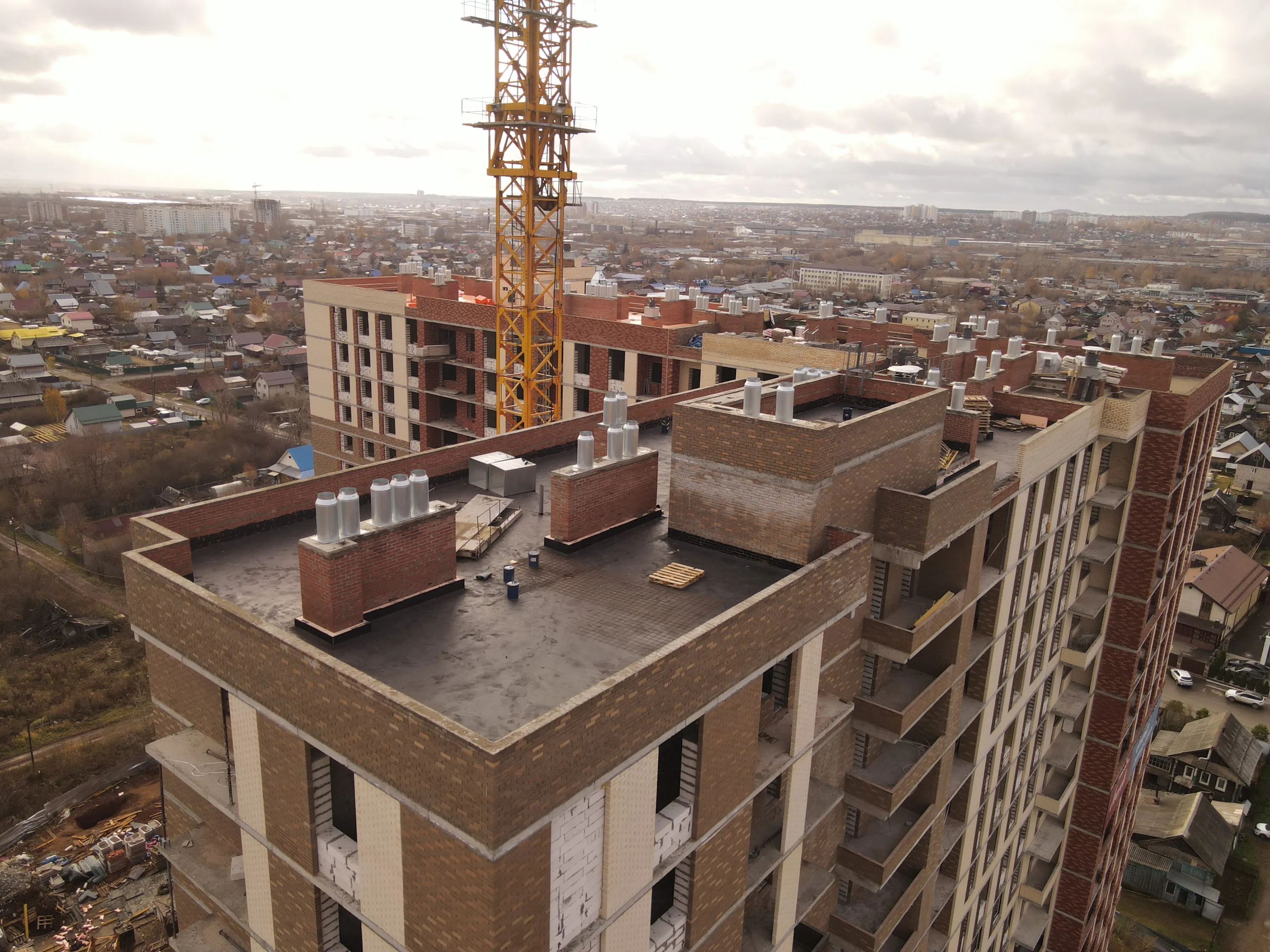 ЖК Леонов. Первый дом квартала героев ход строительства