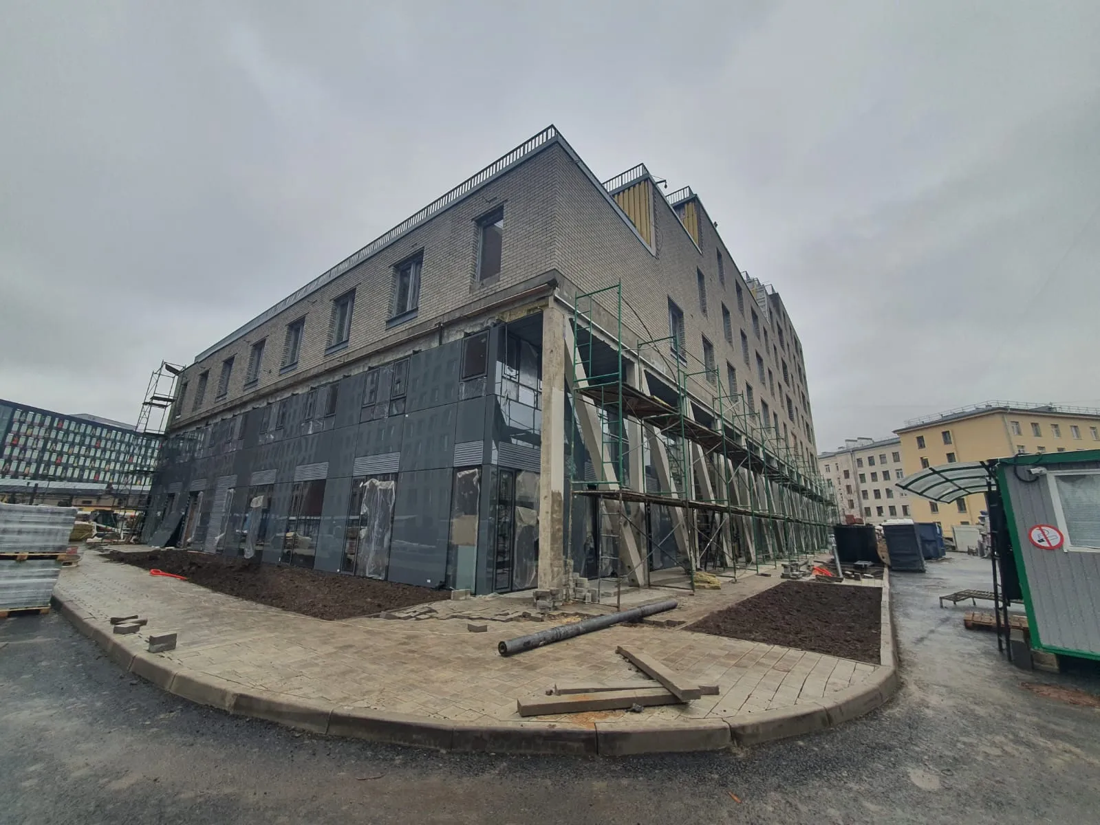 Фото ЖК UPOINT