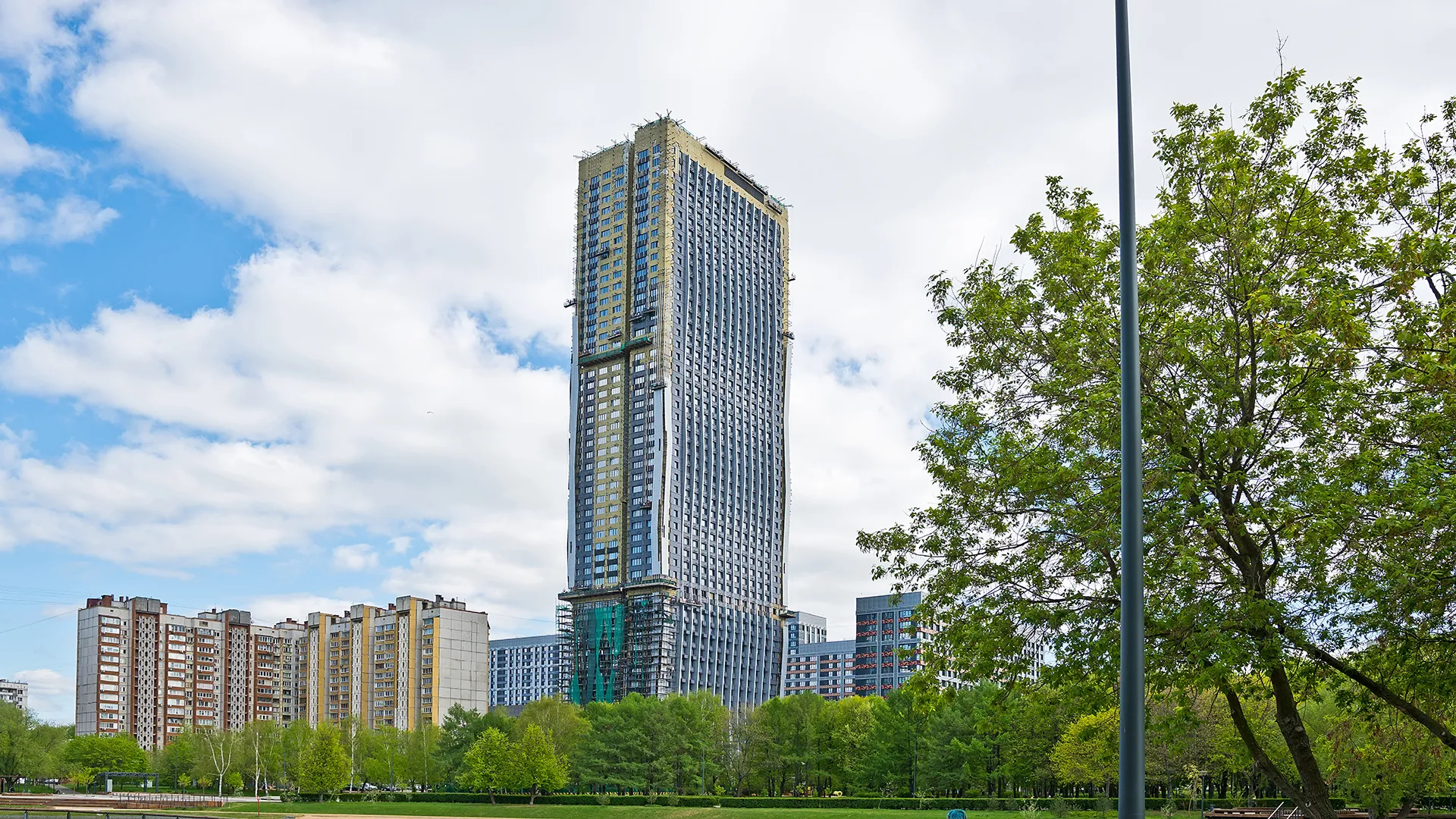 Фото ЖК "Afi Tower (Афи Тауэр)"