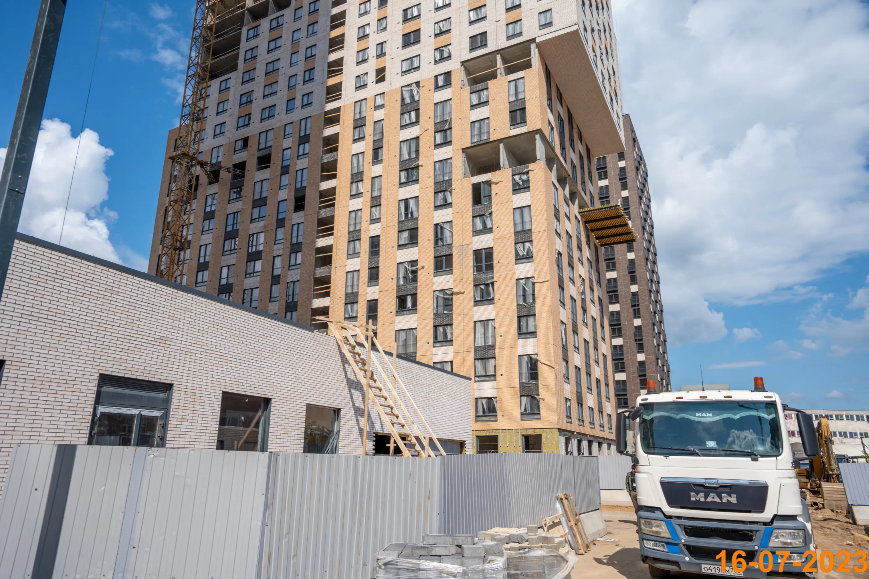 Фото ЖК Руставели 14