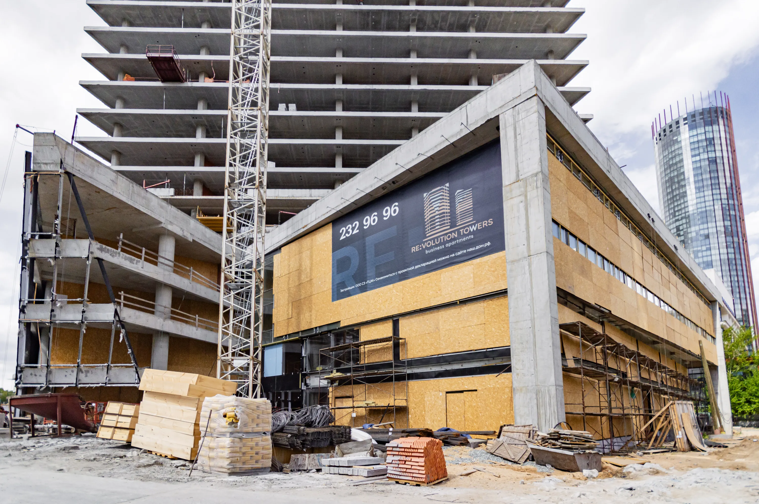 ЖК RE:VOLUTION TOWERS (Ревалюшион товерс) ход строительства