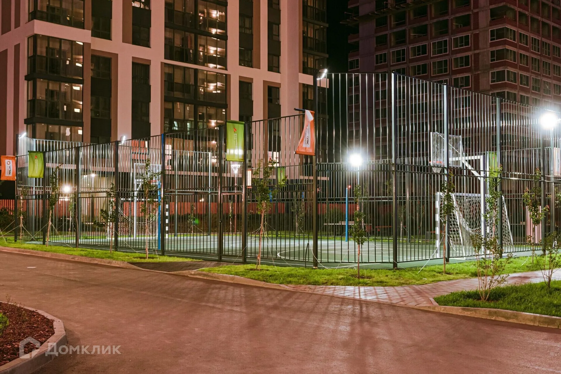 купить новостройку в ЖК "Изумрудный бор"