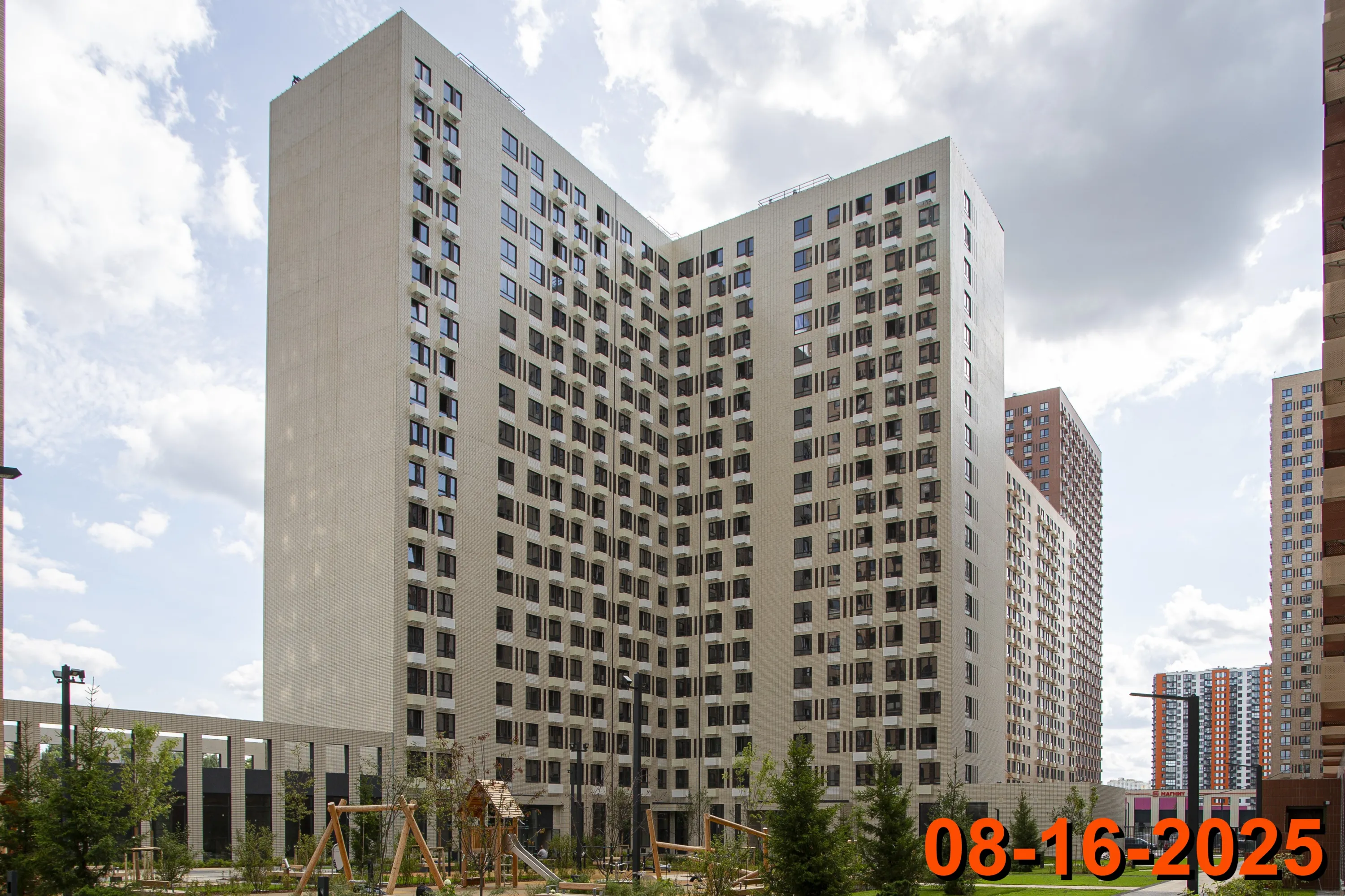 «Митинский лес» ход строительства