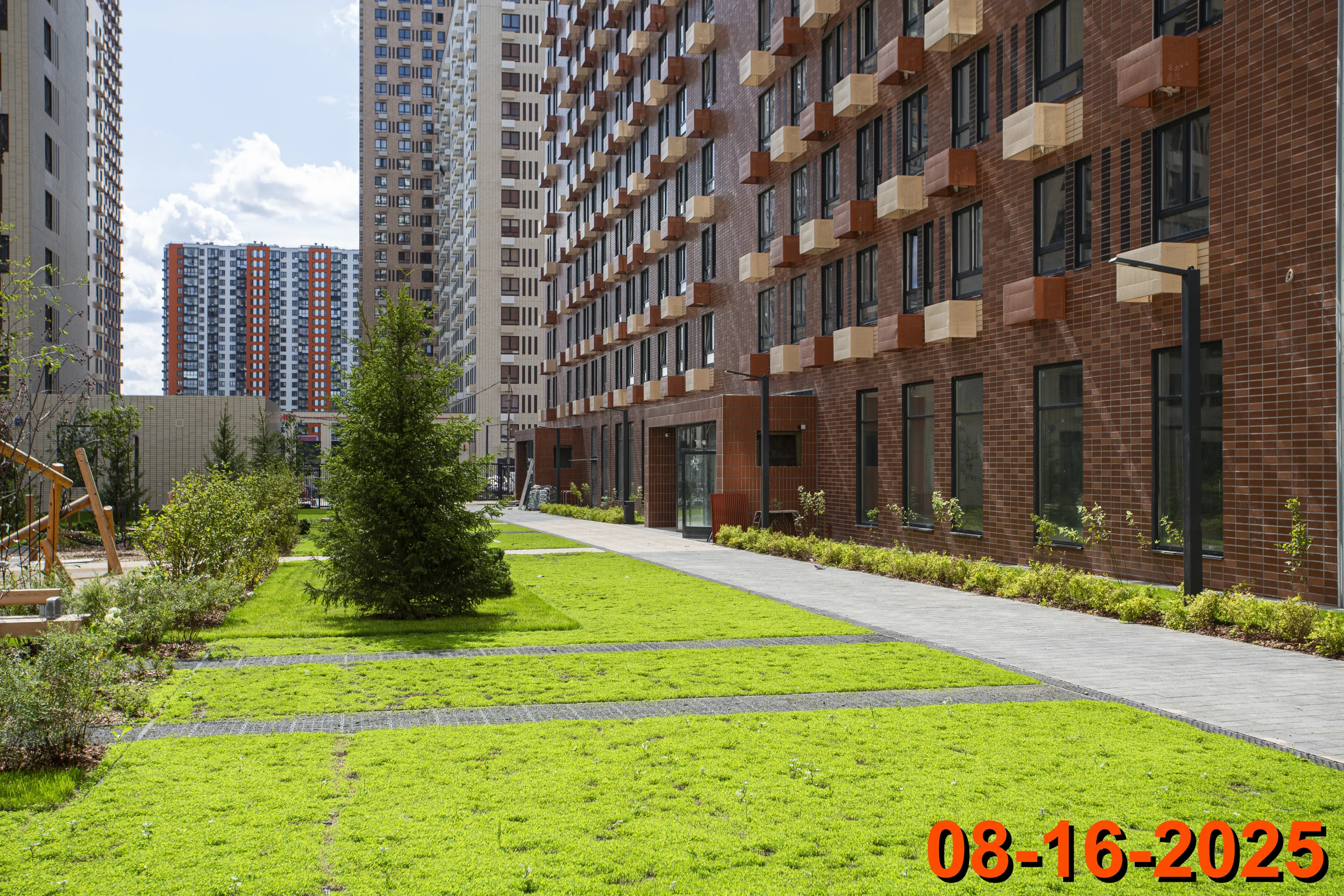 «Митинский лес» ход строительства