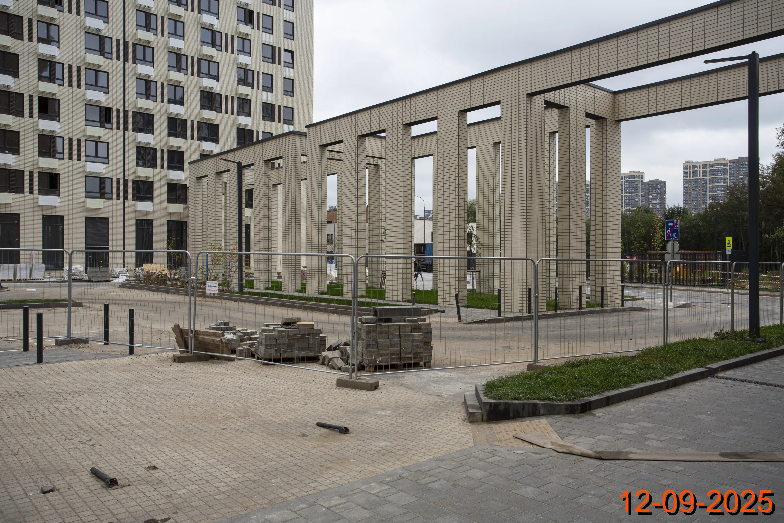 «Митинский лес» ход строительства