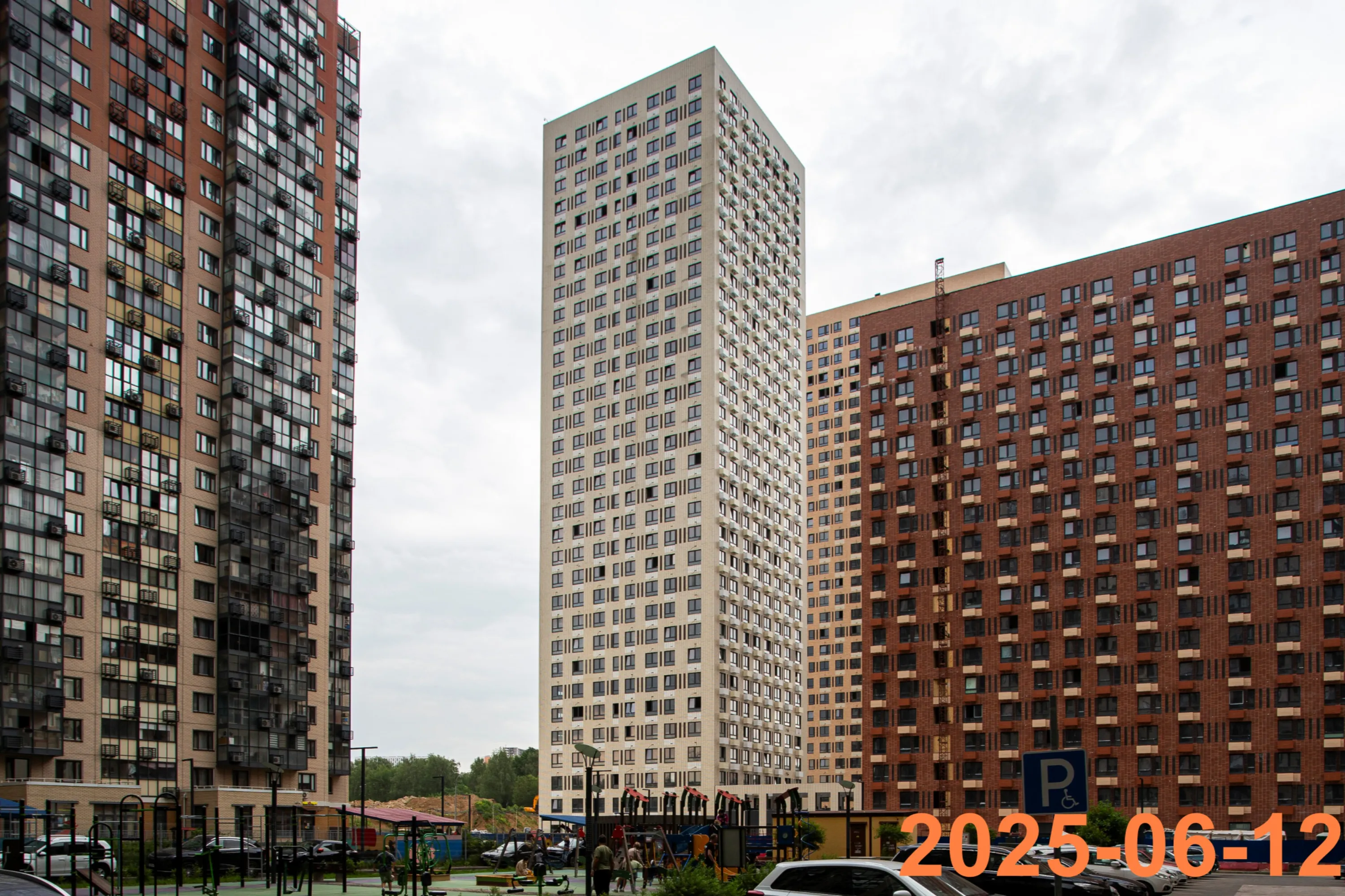 «Митинский лес» ход строительства