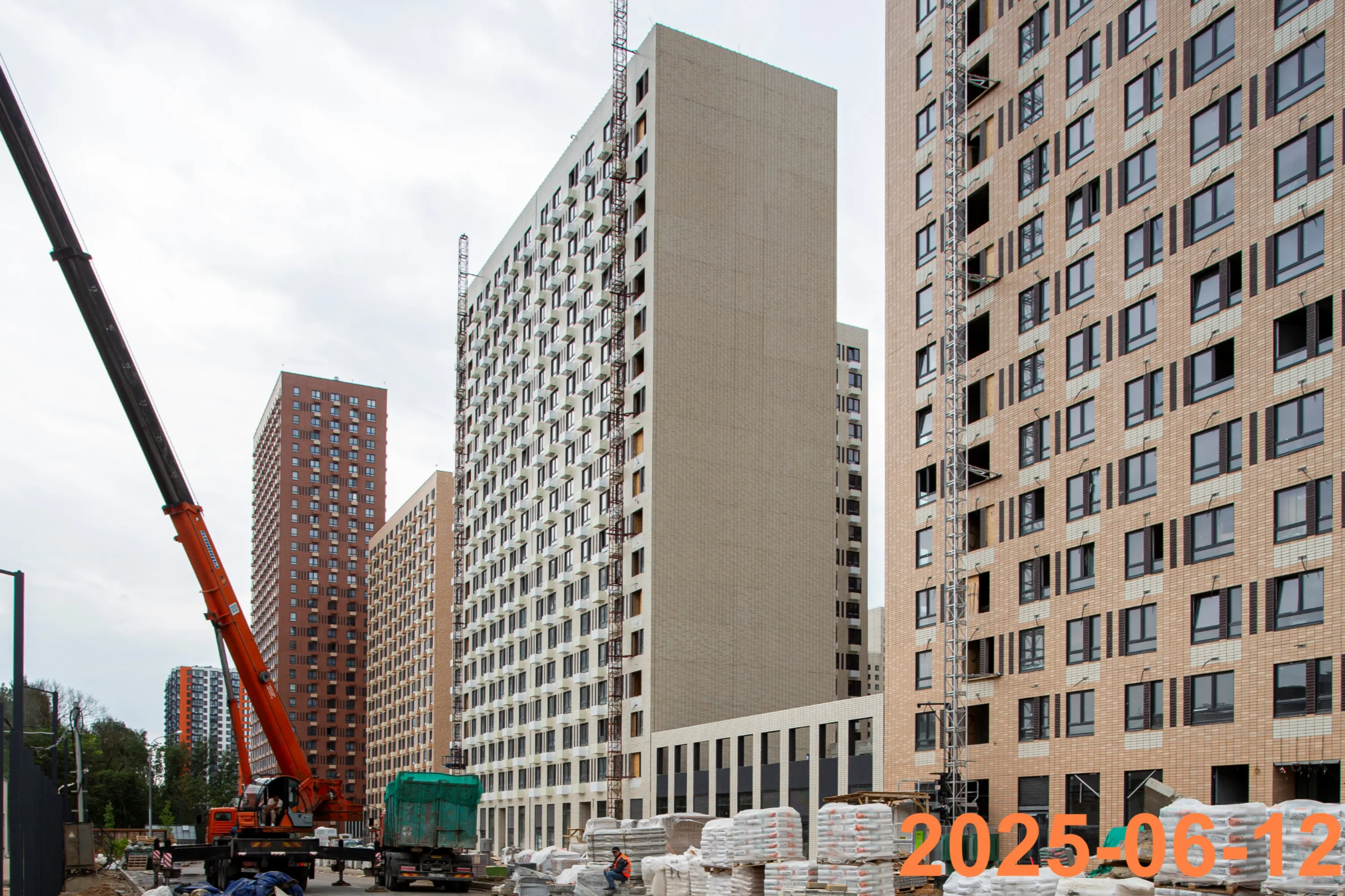 «Митинский лес» ход строительства